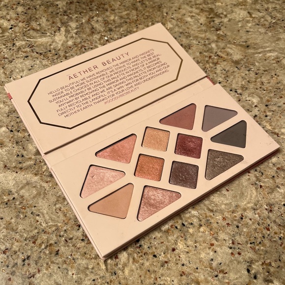 Aether Beauty Rose Quartz Gemstone Palette - Picture 1 of 5